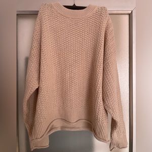 Universal Thread beautiful knit crew neck sweater